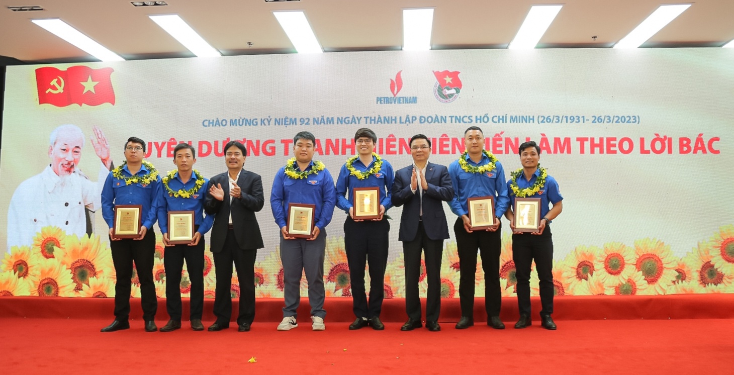Dấu ấn tuổi trẻ Petrovietnam nhiệm kỳ 2022-2025: Khát vọng, bản lĩnh, đoàn kết, sáng tạo Dấu ấn tuổi trẻ Petrovietnam nhiệm kỳ 2022-2025: Khát vọng, bản lĩnh, đoàn kết, sáng tạo
