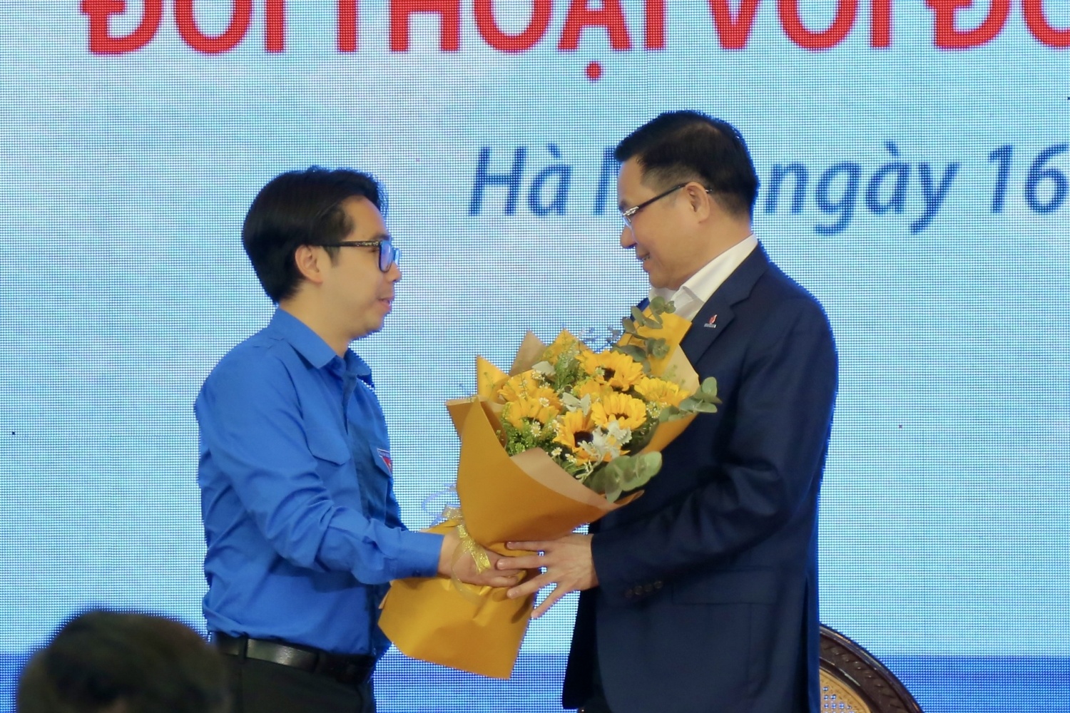 Dấu ấn tuổi trẻ Petrovietnam nhiệm kỳ 2022-2025: Khát vọng, bản lĩnh, đoàn kết, sáng tạo Dấu ấn tuổi trẻ Petrovietnam nhiệm kỳ 2022-2025: Khát vọng, bản lĩnh, đoàn kết, sáng tạo