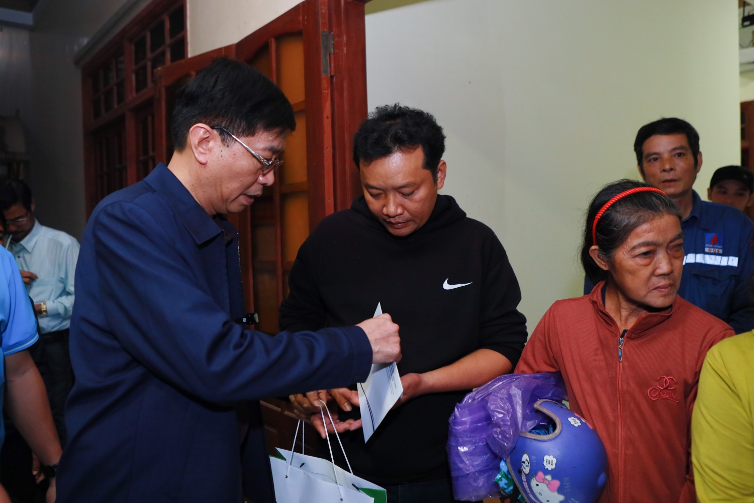 Petrovietnam khẩn trương thực hiện các hoạt động cứu trợ tại miền Trung