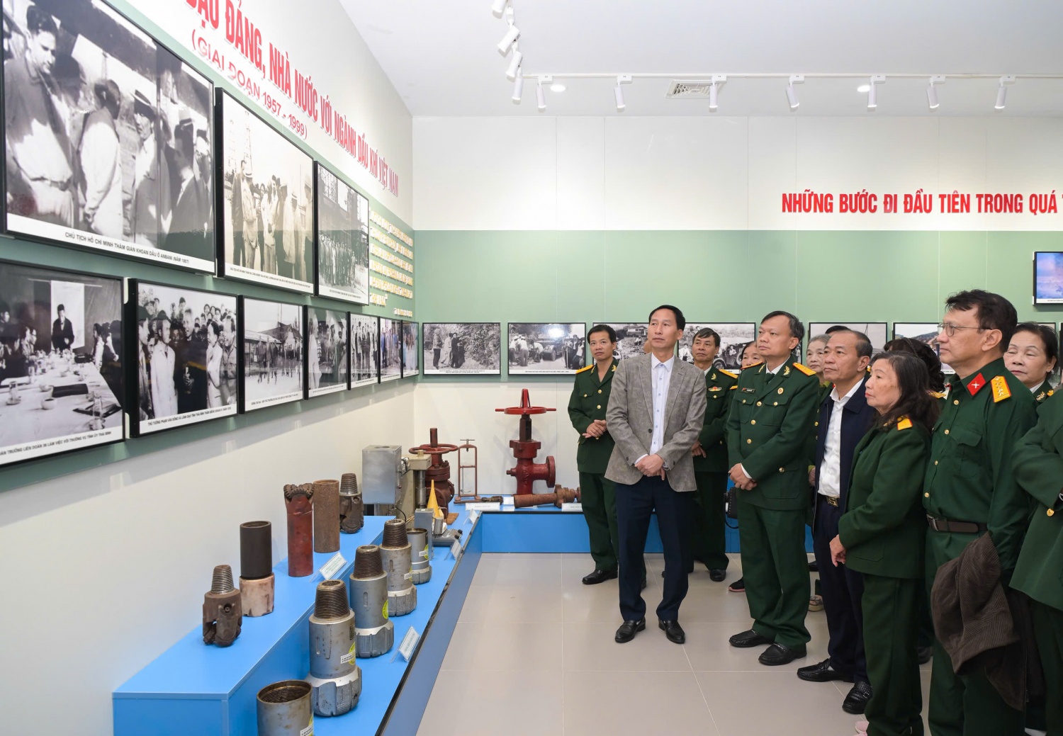 Hành trình về nguồn ý nghĩa của Hội CCB BMQL&amp;ĐH Petrovietnam