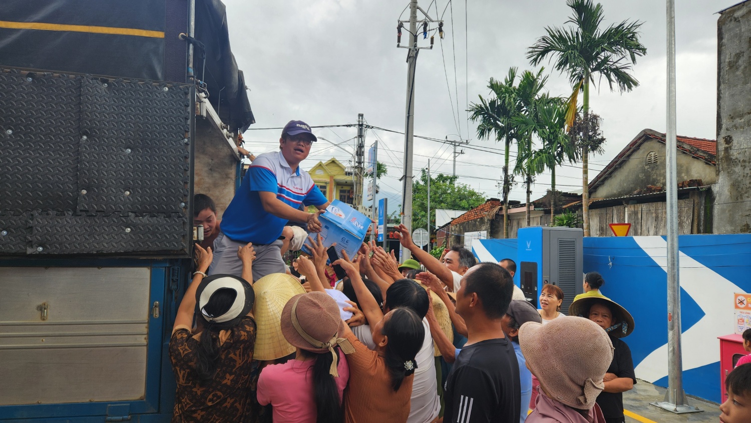 “Nghĩa tình đong đầy” của Petrovietnam với đồng bào Đà Nẵng: Hành động sớm - sẻ chia lớn