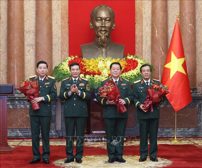 Trao quyết định bổ nhiệm Chủ nhiệm Tổng cục Chính trị và thăng quân hàm Đại tướng, Thượng tướng Trao quyết định bổ nhiệm Chủ nhiệm Tổng cục Chính trị và thăng quân hàm Đại tướng, Thượng tướng