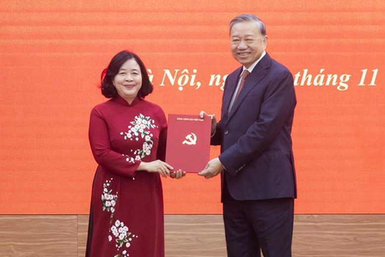 Đồng chí Bùi Minh Hoài giữ chức Bí thư Đảng ủy MTTQ, các Đoàn thể Trung ương Đồng chí Bùi Minh Hoài giữ chức Bí thư Đảng ủy MTTQ, các Đoàn thể Trung ương