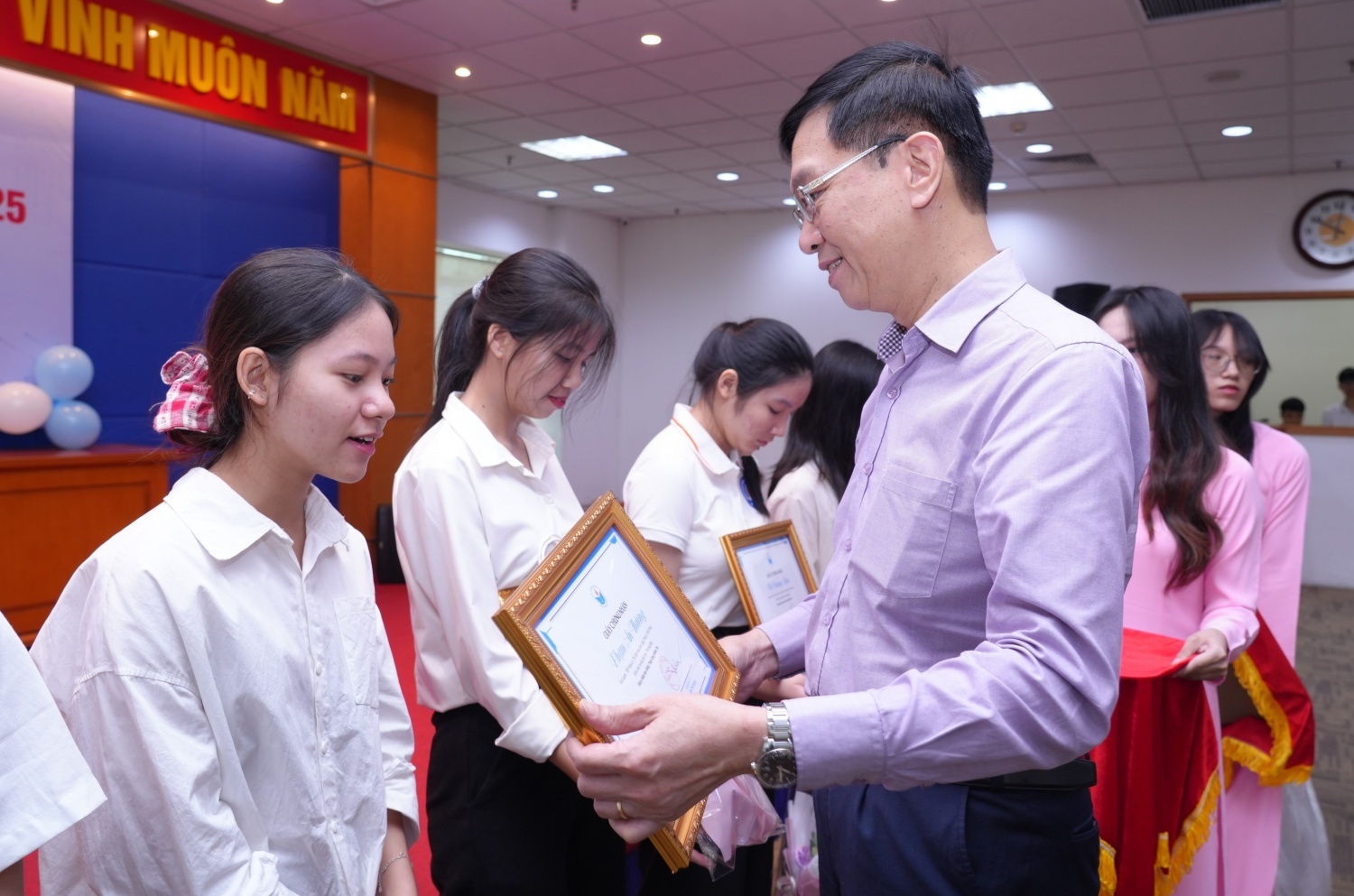 Quỹ Thắp Sáng Niềm Tin - Lan tỏa hy vọng trên cung đường chạy Marathon Cà Mau 2025 Quỹ Thắp Sáng Niềm Tin - Lan tỏa hy vọng trên cung đường chạy Marathon Cà Mau 2025