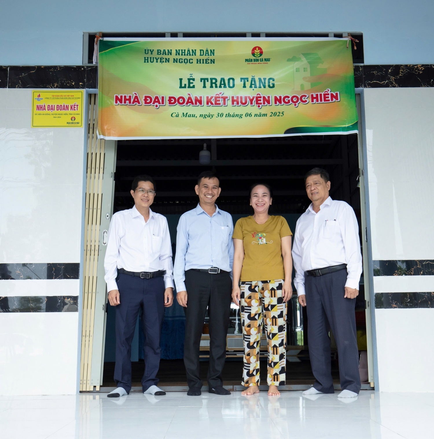 Cụm Khí – Điện – Đạm Cà Mau: Hạt nhân phát triển kinh tế vùng cực Nam Cụm Khí – Điện – Đạm Cà Mau: Hạt nhân phát triển kinh tế vùng cực Nam