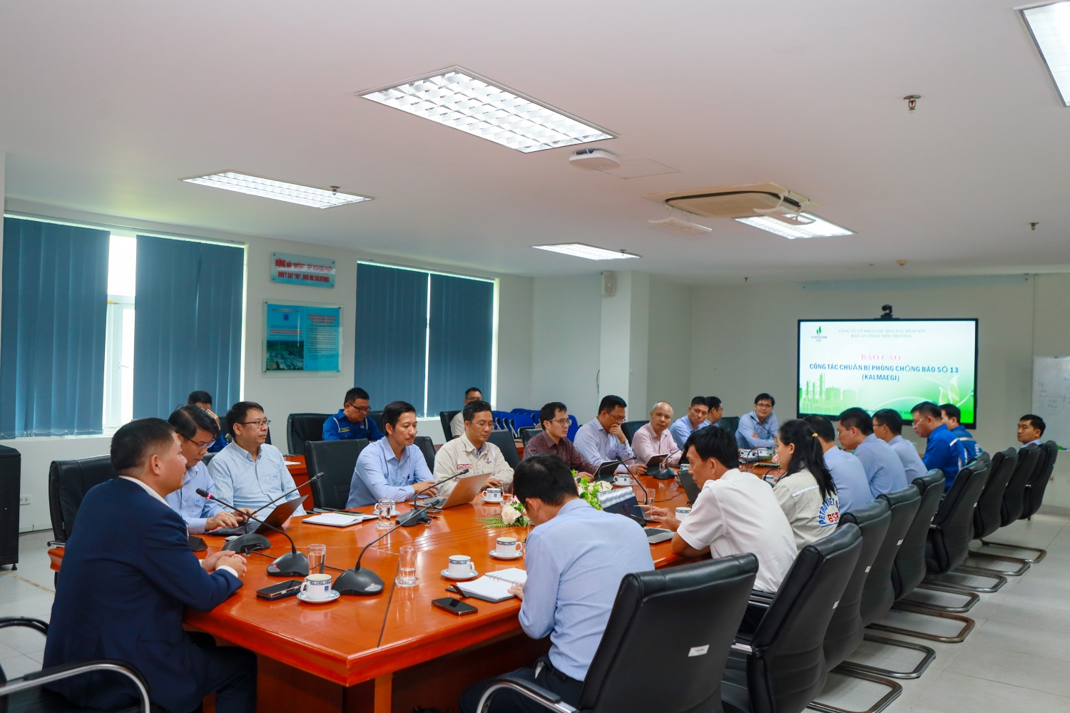 BSR tổ chức họp bàn, chủ động triển khai đồng bộ nhiều giải pháp ứng phó, bảo vệ an toàn tuyệt đối cho người, tài sản và duy trì vận hành ổn định NMLD Dung Quất.