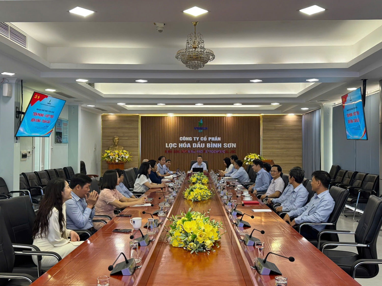 Toàn Đảng bộ Petrovietnam quyết tâm đổi mới, quán triệt tinh thần Toàn Đảng bộ Petrovietnam quyết tâm đổi mới, quán triệt tinh thần