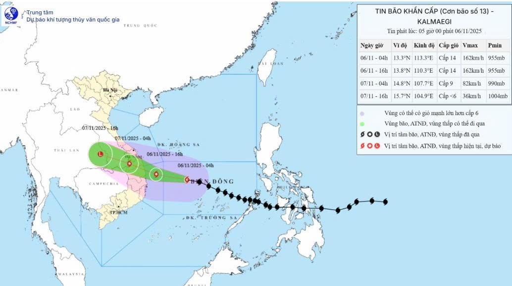 Bão Kalmaegi giật cấp 17, cách Quy Nhơn khoảng 390km