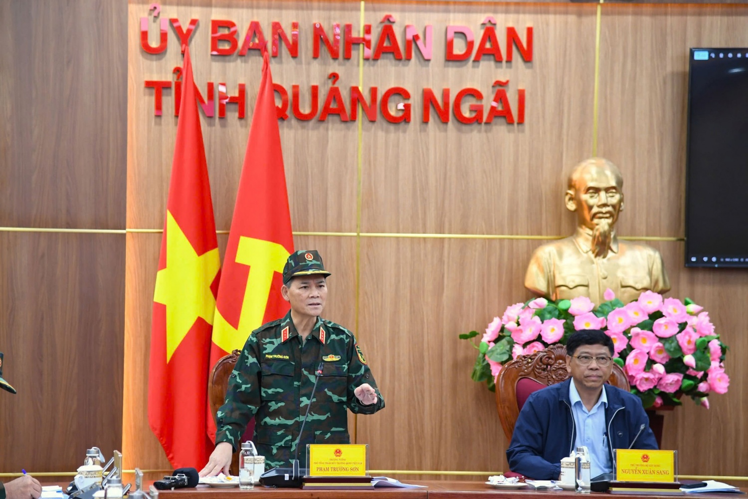 Quảng Ngãi: Chủ động ứng phó bão số 13, tập trung xử lý sự cố tàu Star Bueno Quảng Ngãi: Chủ động ứng phó bão số 13, tập trung xử lý sự cố tàu Star Bueno