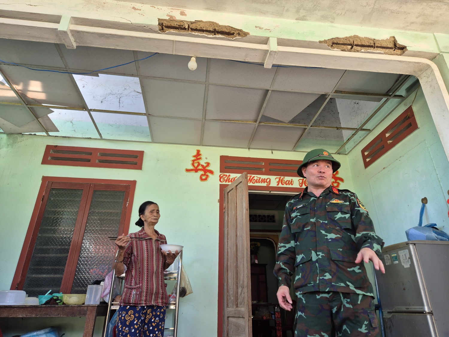 Quảng Ngãi nỗ lực khắc phục hậu quả do bão số 13 Quảng Ngãi nỗ lực khắc phục hậu quả do bão số 13