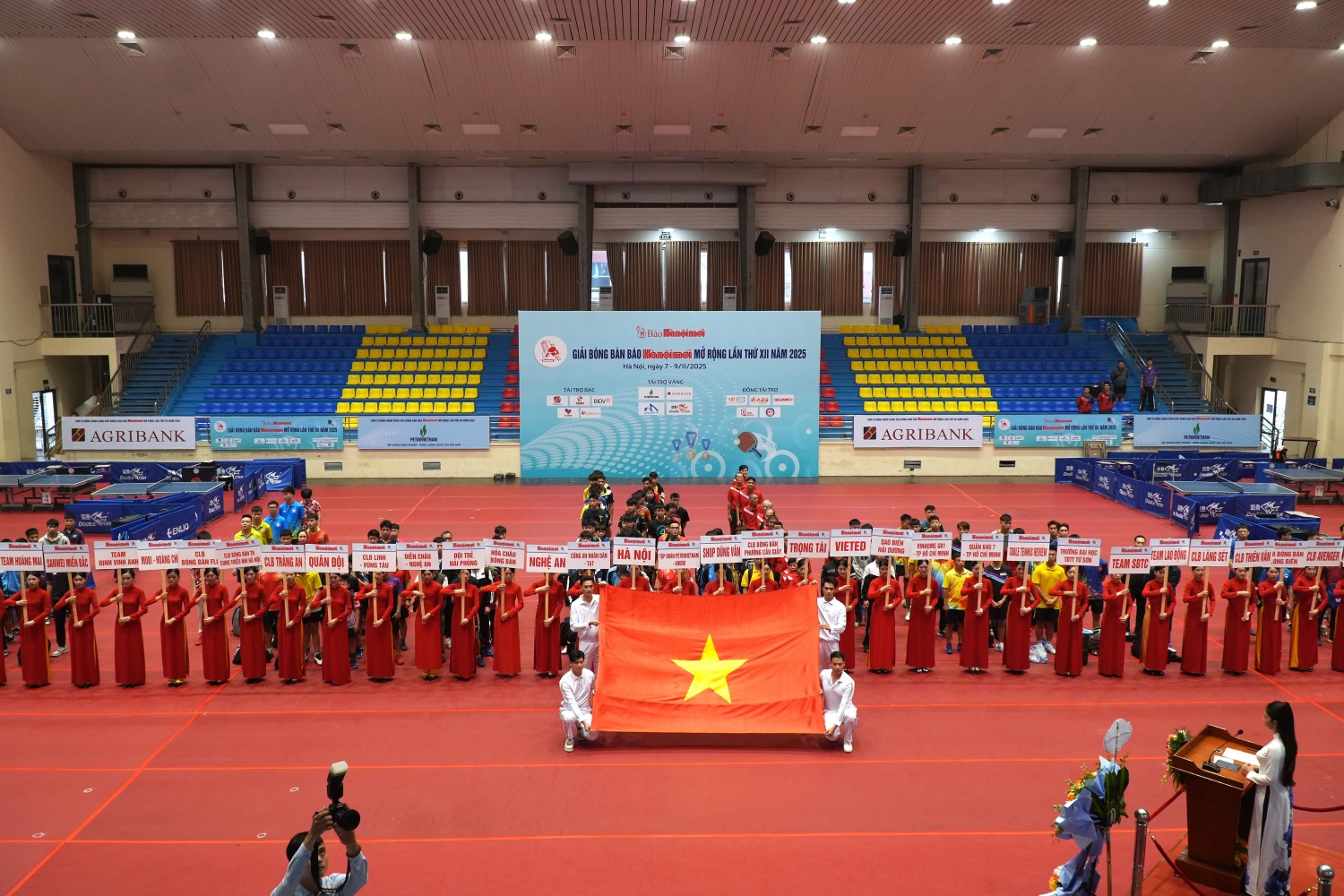 Petrovietnam tham gia tranh tài Giải Bóng bàn Báo Hà Nội mới 2025 Petrovietnam tham gia tranh tài tại Giải Bóng bàn Báo Hànộimới 2025