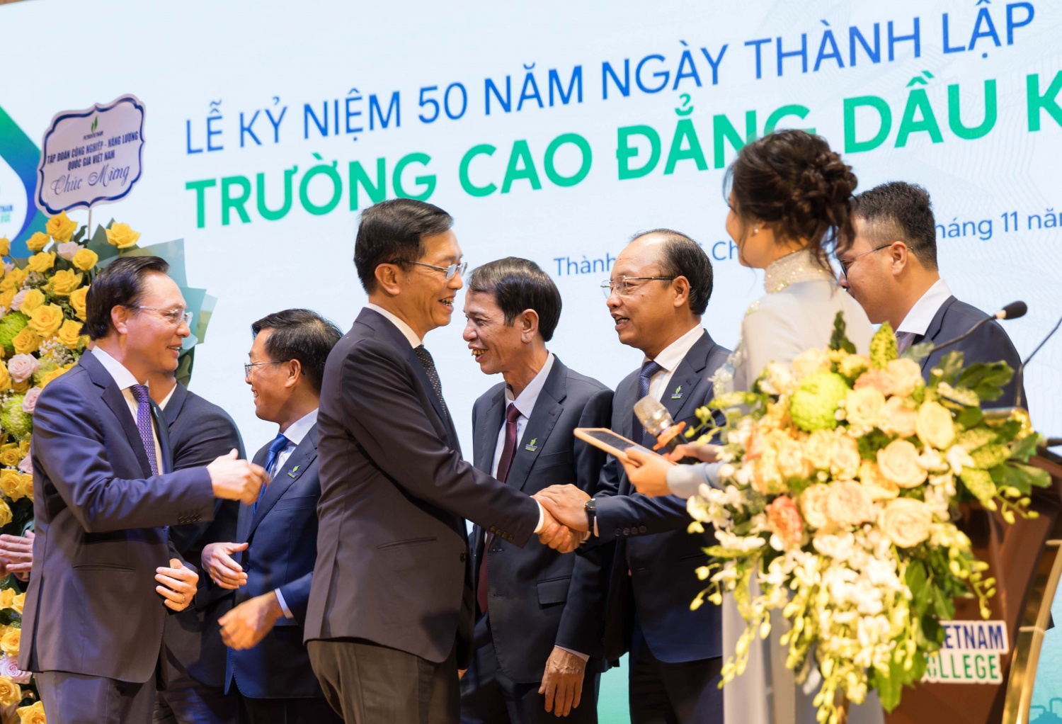 PV College kỷ niệm 50 năm thành lập: Hành trình của bản lĩnh và sự đổi mới PV College kỷ niệm 50 năm thành lập: Hành trình của bản lĩnh và sự đổi mới