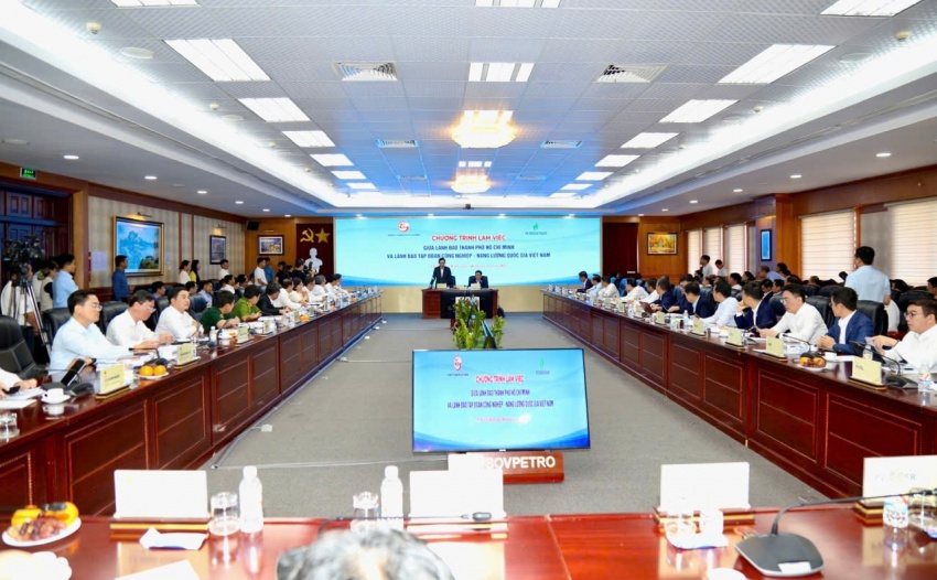 [Chùm ảnh] Dấu ấn quan trọng của Petrovietnam chào mừng Đại hội Đảng toàn quốc lần thứ XIV