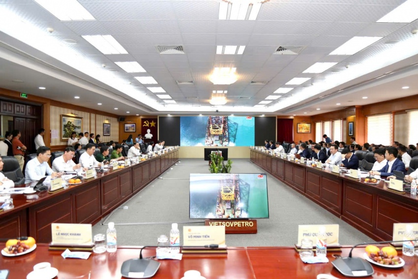 [Chùm ảnh] Dấu ấn quan trọng của Petrovietnam chào mừng Đại hội Đảng toàn quốc lần thứ XIV