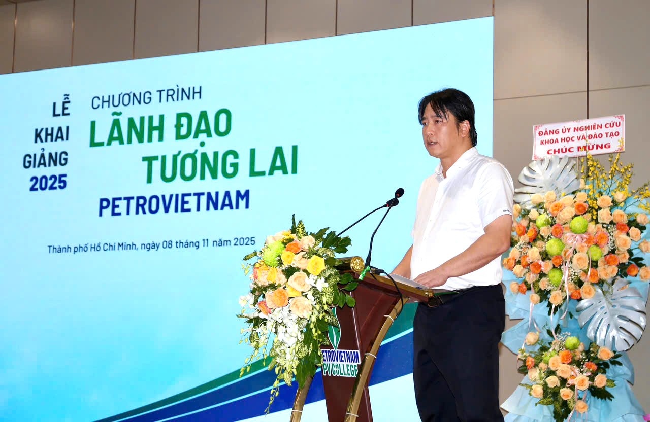 Petrovietnam khai giảng chương trình “Lãnh đạo tương lai Petrovietnam 2025” Petrovietnam khai giảng chương trình “Lãnh đạo tương lai Petrovietnam 2025”