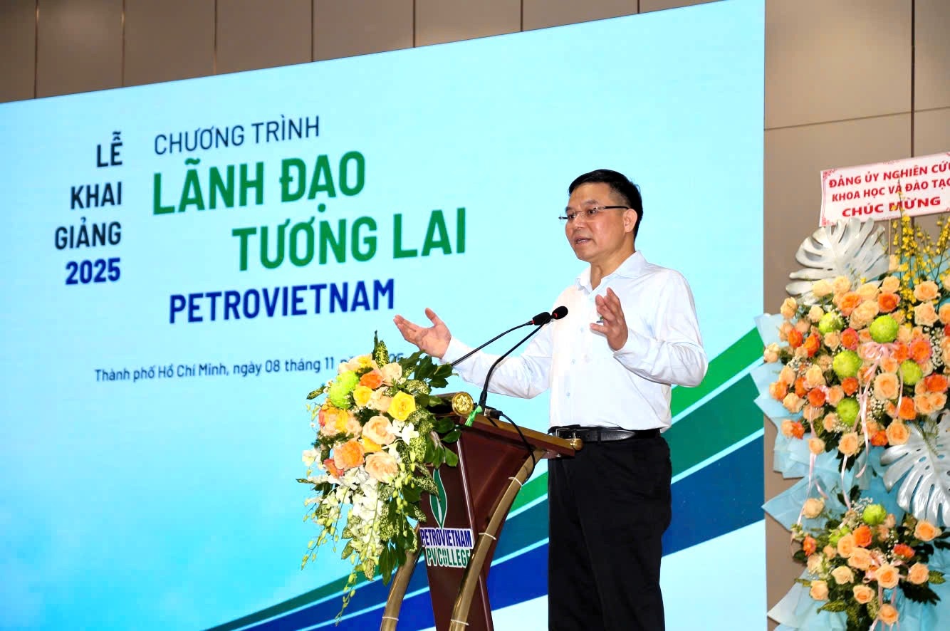 Petrovietnam khai giảng chương trình “Lãnh đạo tương lai Petrovietnam 2025” Petrovietnam khai giảng chương trình “Lãnh đạo tương lai Petrovietnam 2025”