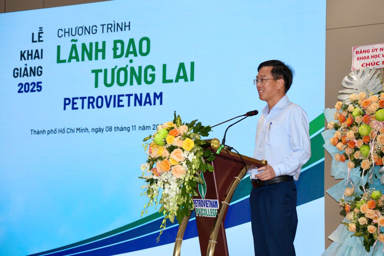 Petrovietnam khai giảng chương trình “Lãnh đạo tương lai Petrovietnam 2025” Petrovietnam khai giảng chương trình “Lãnh đạo tương lai Petrovietnam 2025”