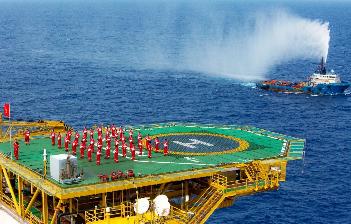 Cốt cách văn hóa Petrovietnam