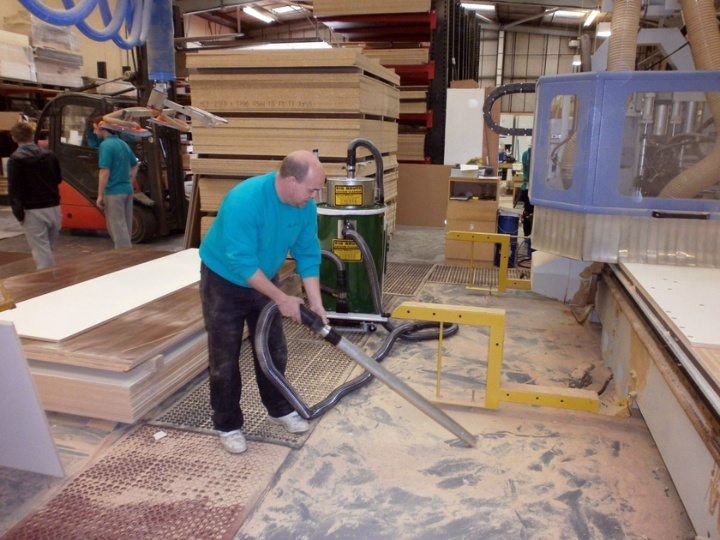 Các dòng máy hút bụi công nghiệp cho xưởng gỗ an toàn và bền bỉ Các dòng máy hút bụi công nghiệp cho xưởng gỗ an toàn và bền bỉ