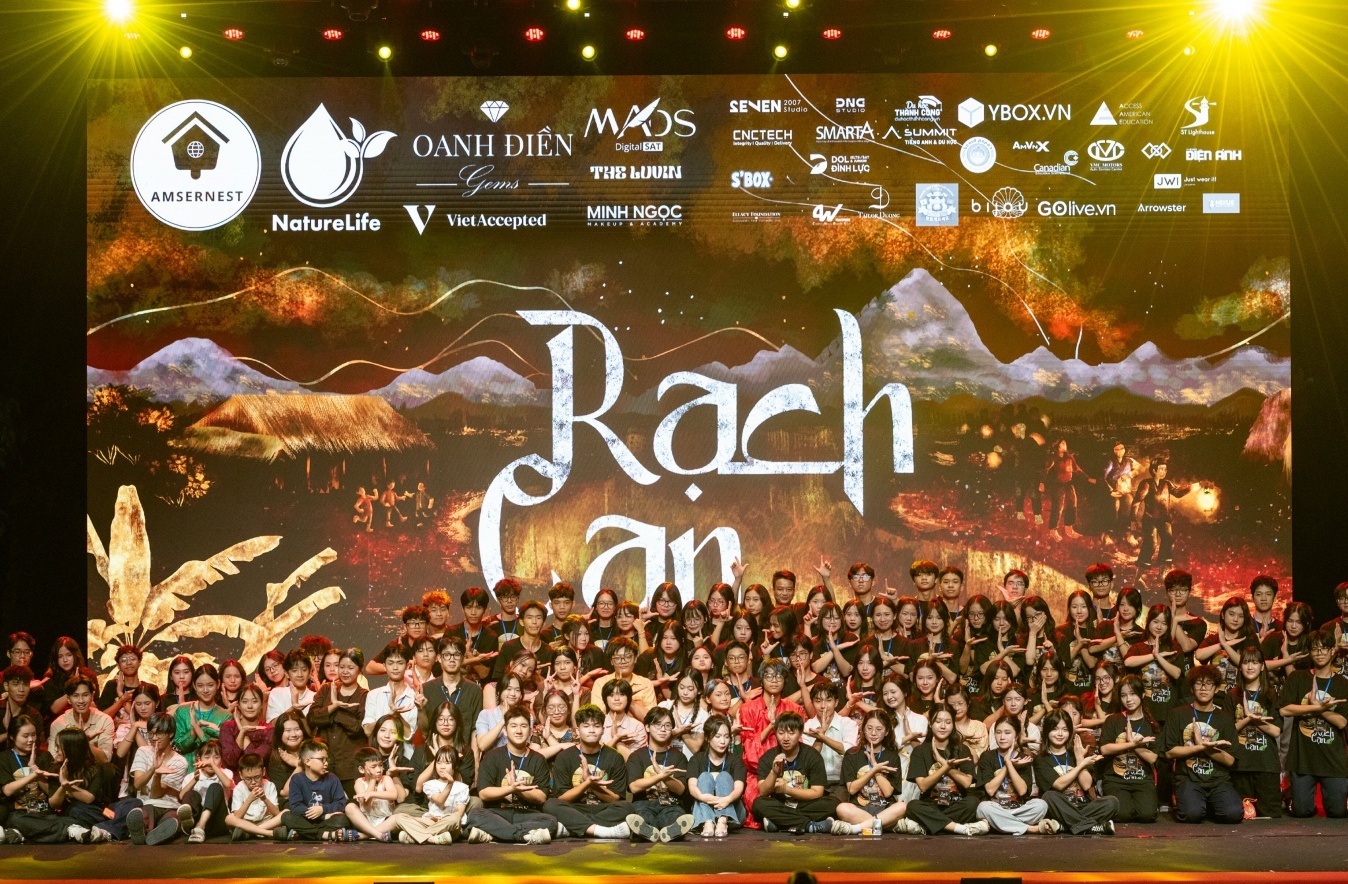 “Rạch Cạn” - Làn gió trẻ thổi bừng sức sống mới cho sân khấu kịch truyền thống