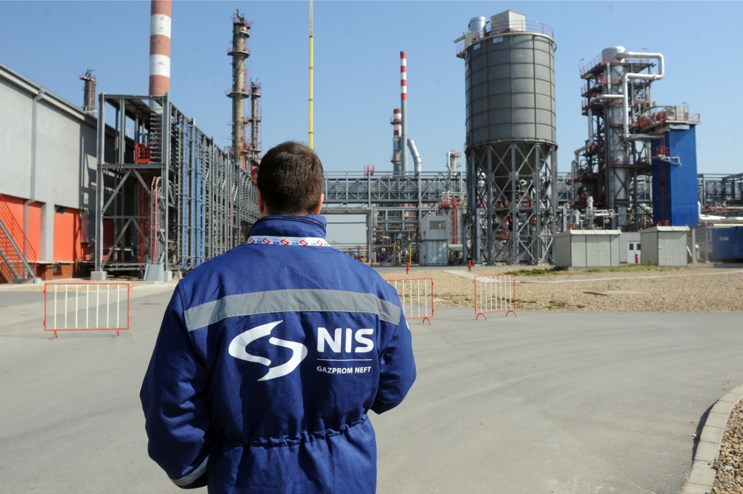 Nga từ bỏ quyền kiểm soát tài sản dầu mỏ quan trọng tại Serbia