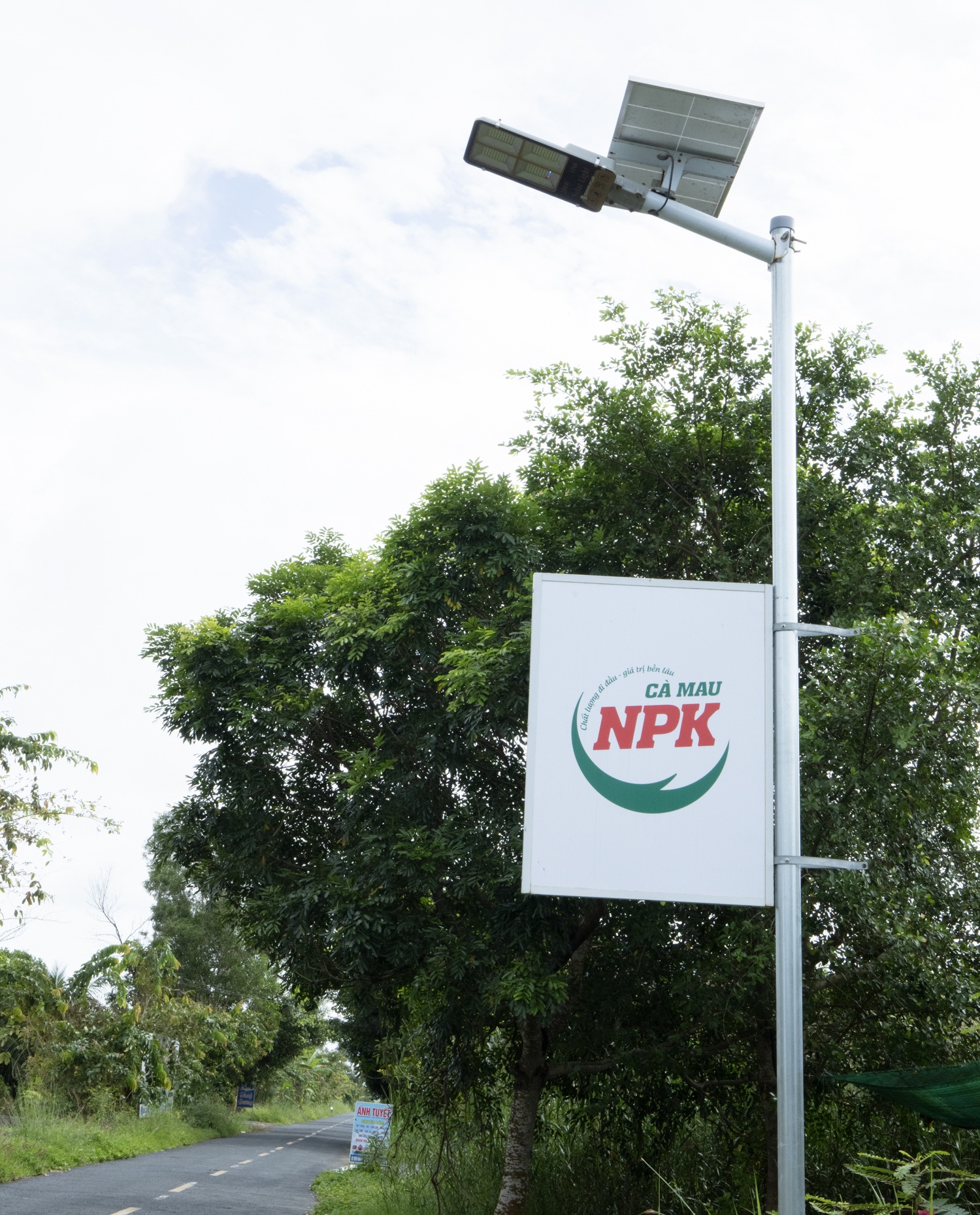 PVCFC tài trợ chiếu sáng nông thôn bằng năng lượng, giảm rủi ro điện vùng sông nước PVCFC tài trợ chiếu sáng nông thôn bằng năng lượng, giảm rủi ro điện vùng sông nước