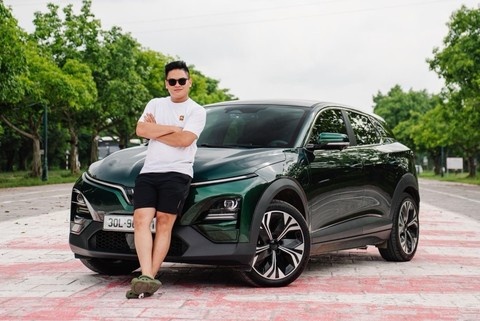 Lái thử VF 6 lần đầu, Gen Z làm ngành năng lượng xanh bỏ luôn ý định mua xe xăng