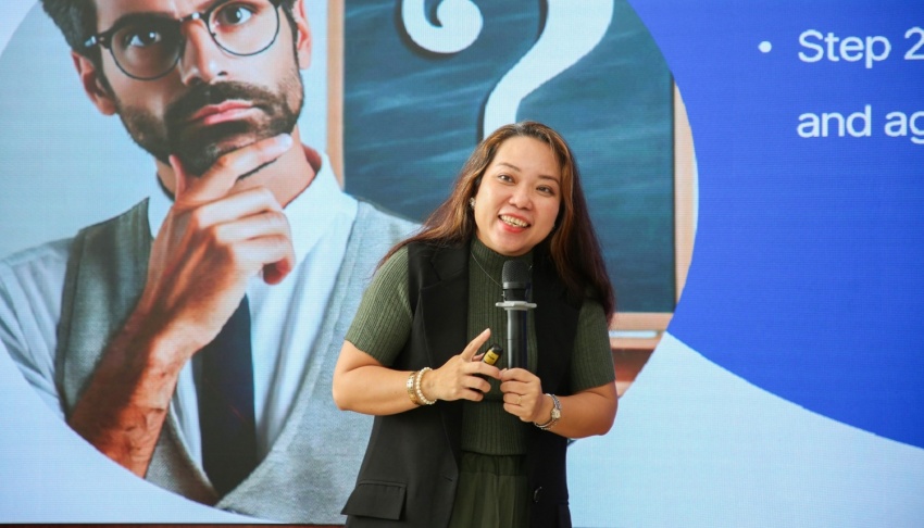 PVU tổ chức thành công Hội thảo tập huấn chuyên môn tiếng Anh tổng quát và chuyên ngành