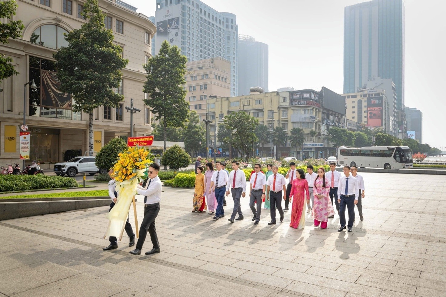 PVPaint bồi đắp thế hệ đảng viên trẻ – Lan tỏa niềm tin và khát vọng cống hiến PV Paint bồi đắp thế hệ đảng viên trẻ - Lan tỏa niềm tin và khát vọng cống hiến