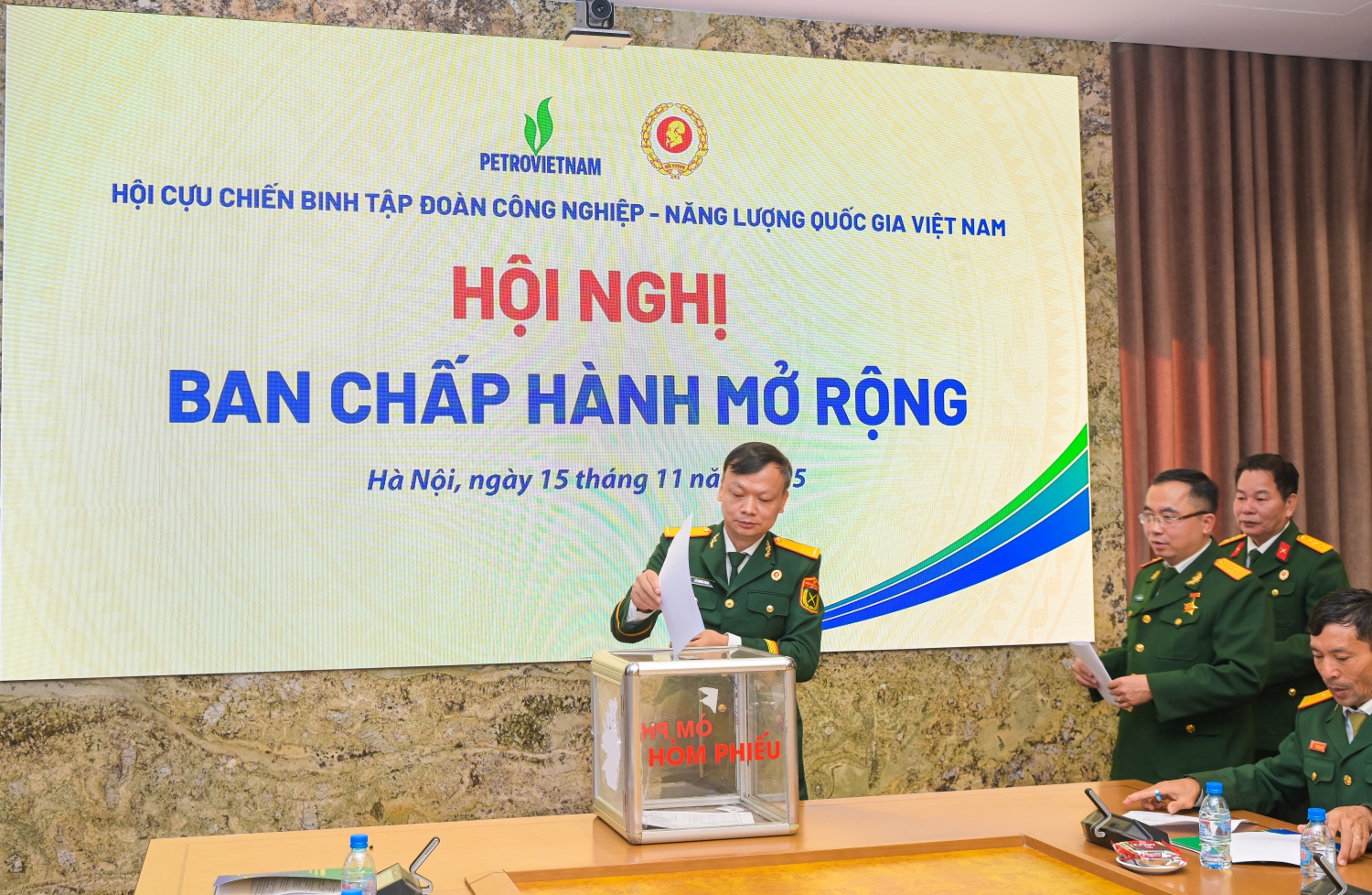 Hội CCB Petrovietnam triển khai công tác chuẩn bị Đại hội IV: nghiêm túc, trách nhiệm, đúng quy định Hội CCB Petrovietnam triển khai công tác chuẩn bị Đại hội IV: Nghiêm túc, trách nhiệm, đúng quy định