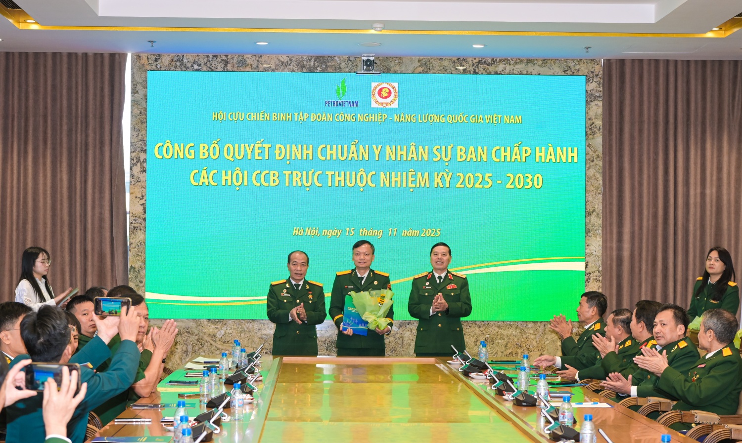 Hội CCB Petrovietnam triển khai công tác chuẩn bị Đại hội IV: nghiêm túc, trách nhiệm, đúng quy định Hội CCB Petrovietnam triển khai công tác chuẩn bị Đại hội IV: Nghiêm túc, trách nhiệm, đúng quy định