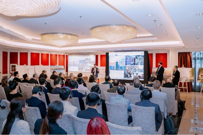 Hội đồng giám khảo quốc tế cân nhắc các phương án thiết kế hàng đầu thế giới cho kiến trúc nhà ga hành khách cảng hàng không Gia Bình Hội đồng giám khảo quốc tế cân nhắc các phương án thiết kế hàng đầu thế giới cho kiến trúc nhà ga hành khách cảng hàng không Gia Bình