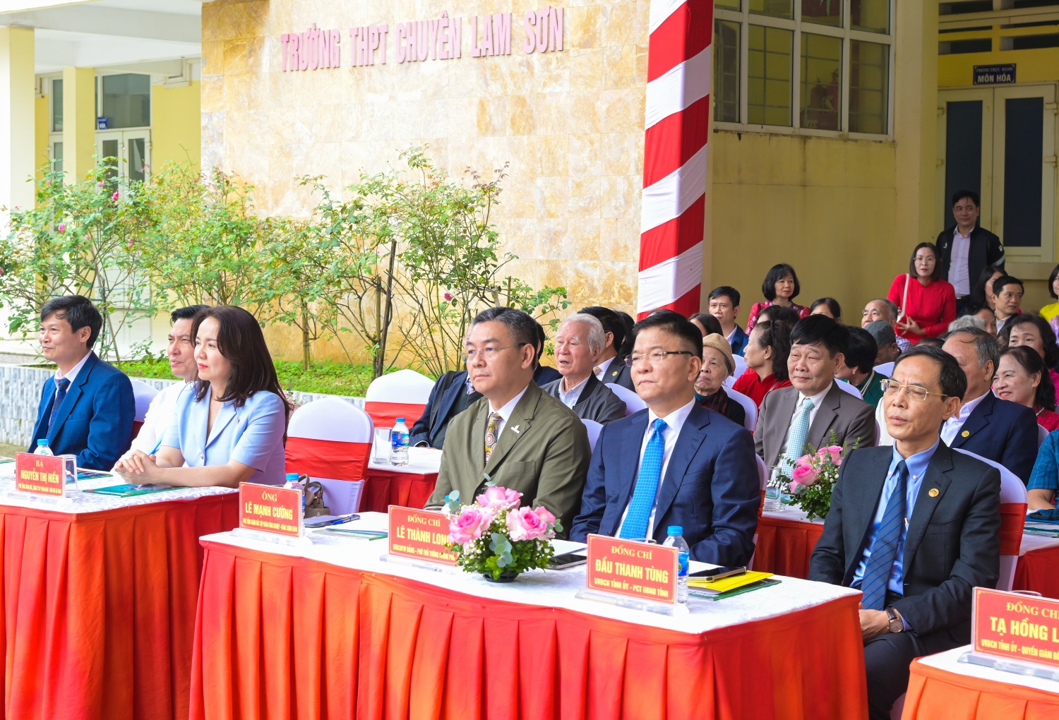 [Chùm ảnh] Petrovietnam khánh thành hai phòng thực hành STEM tại Thanh Hóa