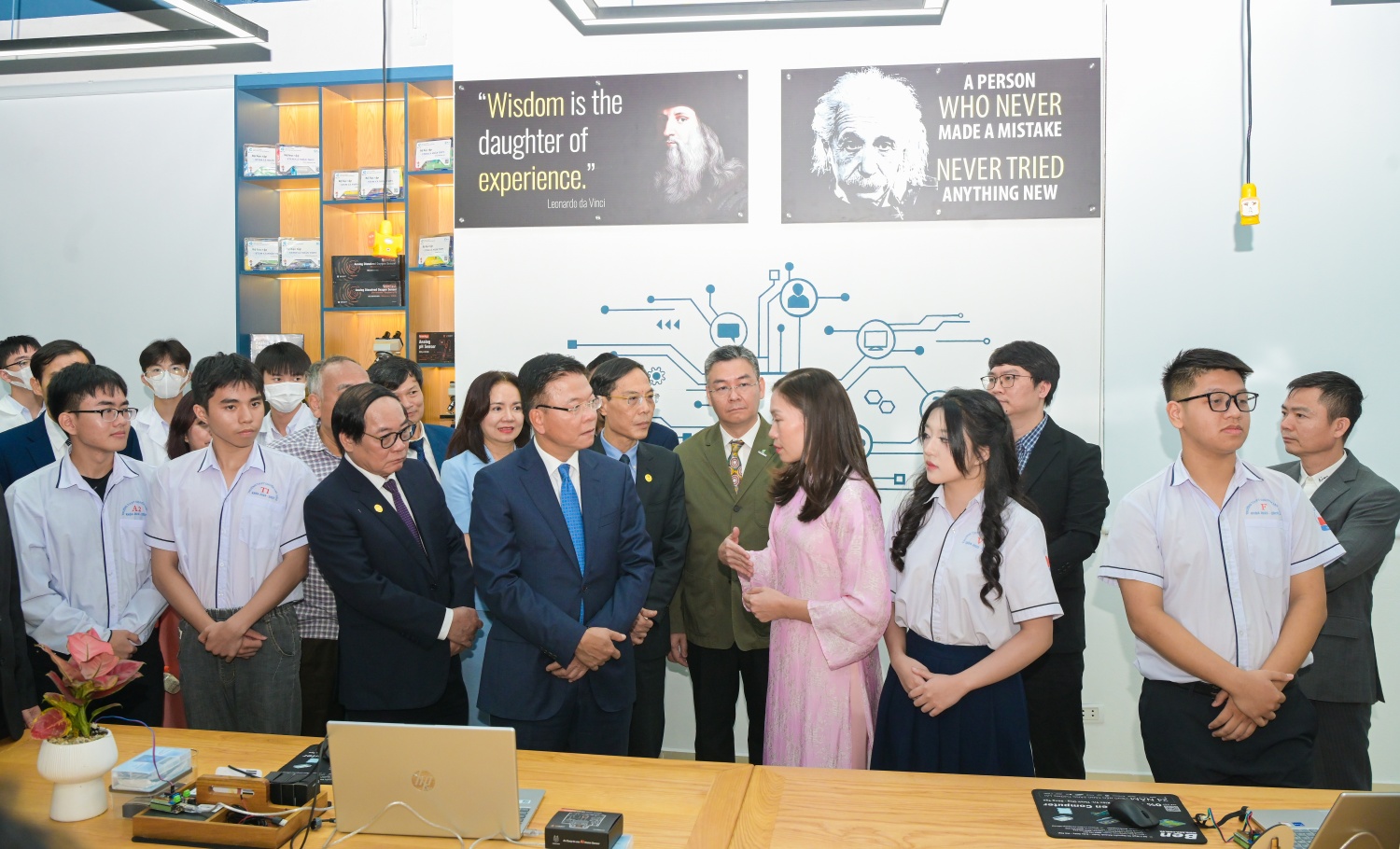 Petrovietnam khánh thành hai phòng thực hành STEM tại tỉnh Thanh Hóa Petrovietnam khánh thành hai phòng thực hành STEM tại tỉnh Thanh Hóa