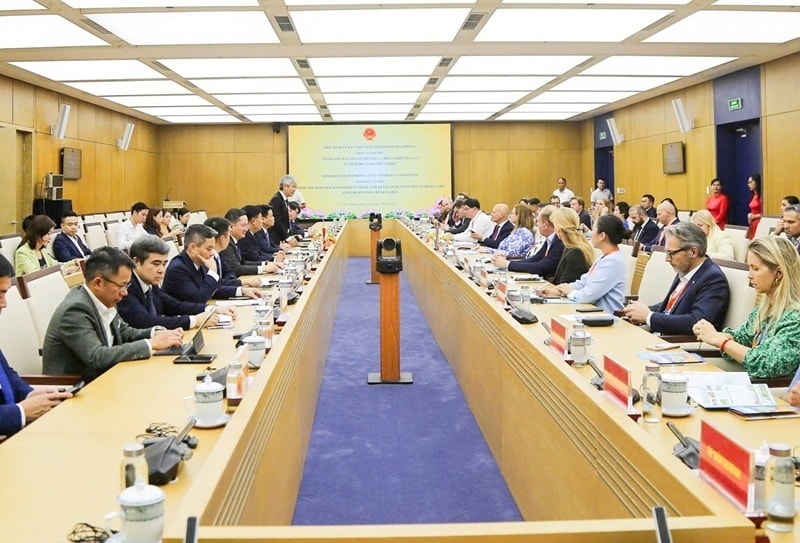 Hải Phòng: Thúc đẩy, mở rộng hợp tác với Hà Lan trong lĩnh vực cảng biển Hải Phòng: Thúc đẩy, mở rộng hợp tác với Hà Lan trong lĩnh vực cảng biển