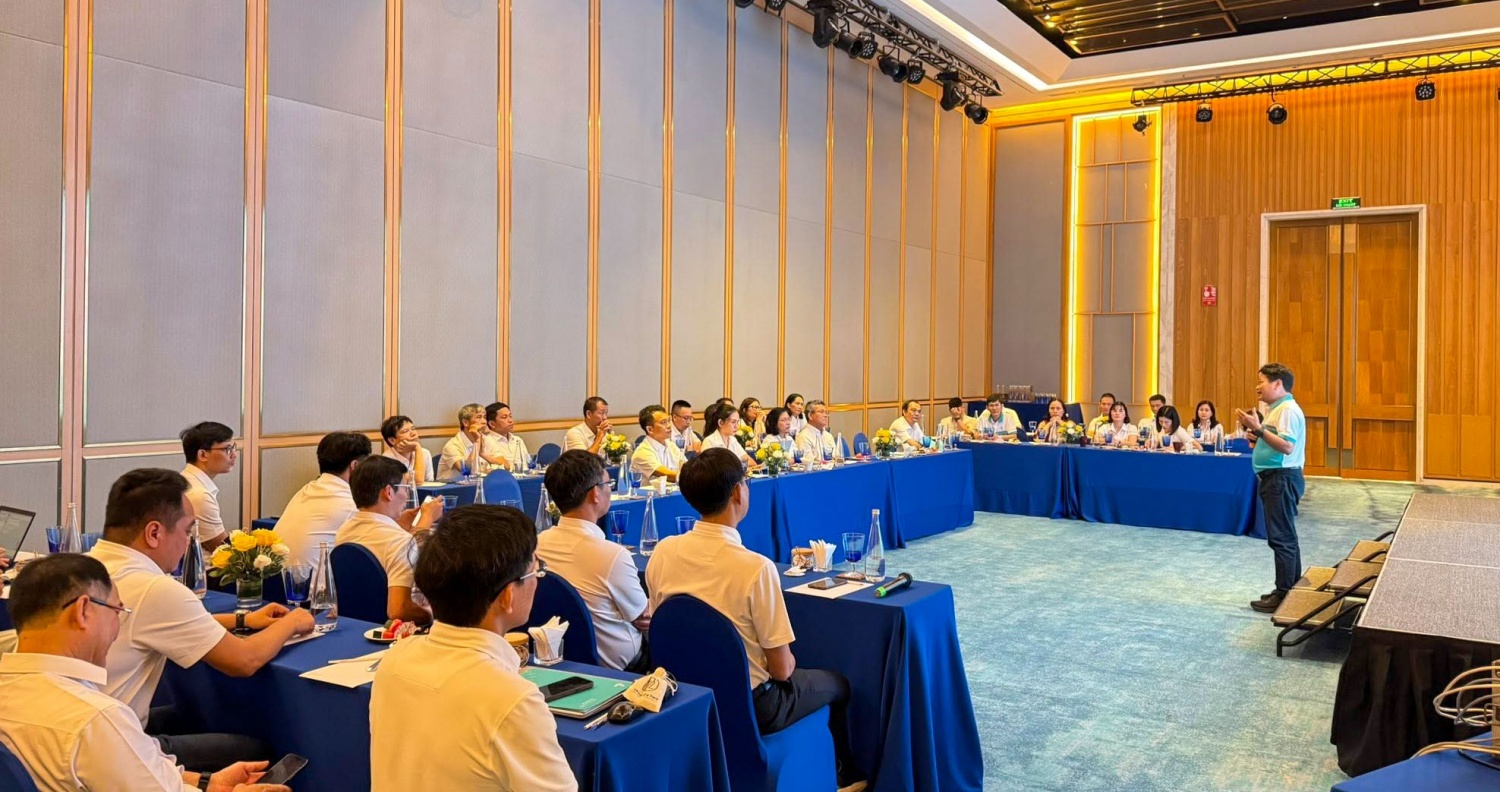 Nhà máy Đạm Phú Mỹ tổ chức tập huấn công đoàn gắn với hoạt động tri ân Lữ đoàn 162 Hải quân Nhà máy Đạm Phú Mỹ tổ chức tập huấn công đoàn gắn với hoạt động tri ân Lữ đoàn 162