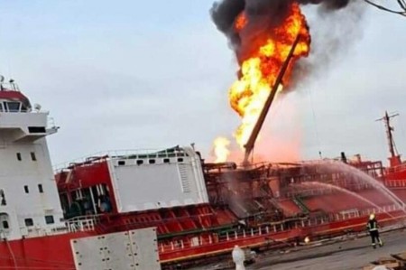 Tàu chở LPG treo cờ Thổ Nhĩ Kỳ bị tấn công gần cảng Ukraine