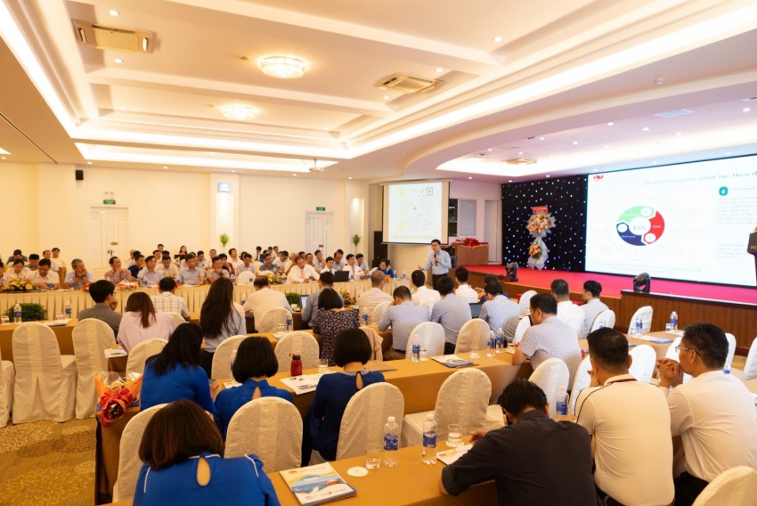 Vietsovpetro tổ chức Hội thảo chuyên đề “Tri thức nối dài – Nguồn lực bền vững” Vietsovpetro tổ chức Hội thảo chuyên đề “Tri thức nối dài – Nguồn lực bền vững”