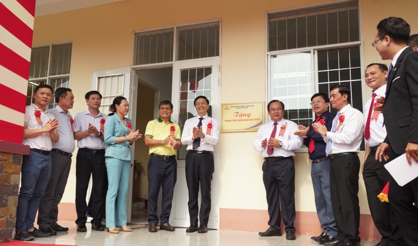 STEM Innovation Petrovietnam: Một cánh cửa mới tiếp tục mở ra STEM Innovation Petrovietnam: Một cánh cửa mới tiếp tục mở ra
