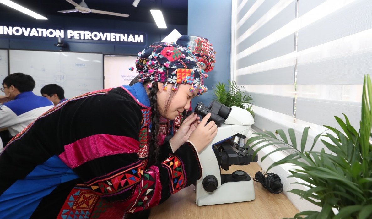 [Chùm ảnh] Petrovietnam khánh thành phòng STEM tại Trường THCS Lê Quý Đôn, tỉnh Tuyên Quang