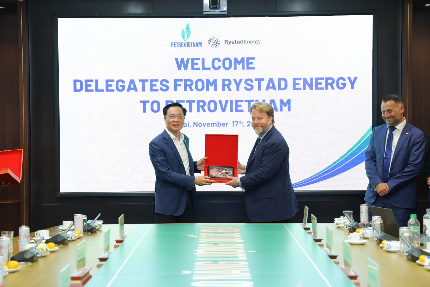 Triển vọng năng lượng toàn cầu, chiến lược mở rộng khu vực và phát triển chuỗi cung ứng