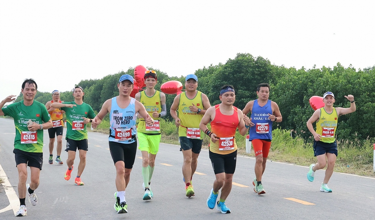 Sức nóng bùng nổ tại Cà Mau Marathon 2025 - Cúp Petrovietnam
