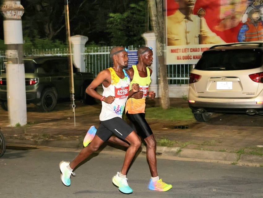 Sức nóng bùng nổ tại Cà Mau Marathon 2025 - Cúp Petrovietnam Sức nóng bùng nổ tại Cà Mau Marathon 2025 - Cúp Petrovietnam