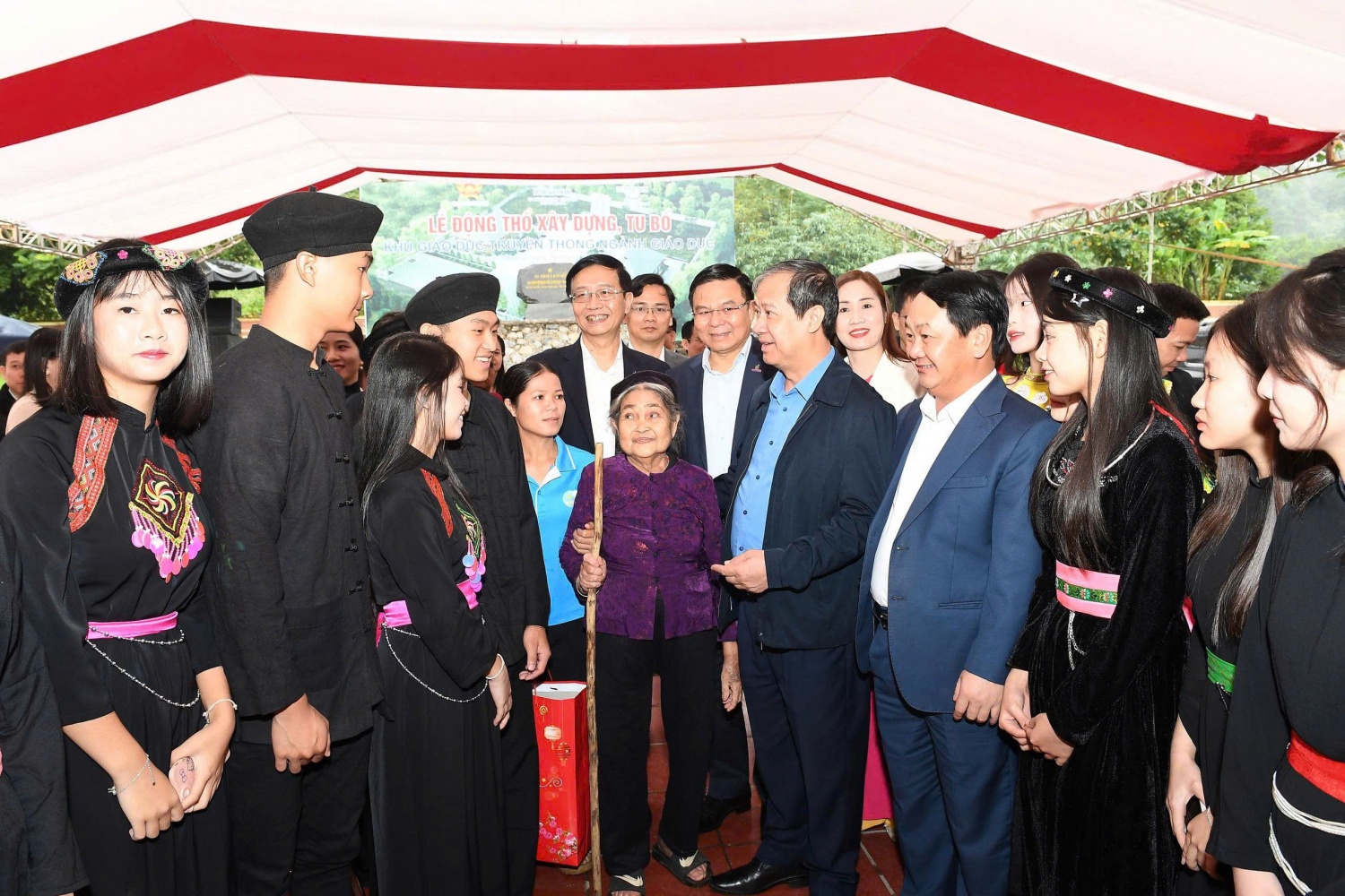 Petrovietnam đồng hành trách nhiệm và kịp thời với sự nghiệp giáo dục