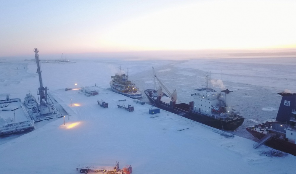 Vì sao Novatek giảm giá sâu cho các lô hàng LNG đến Trung Quốc?