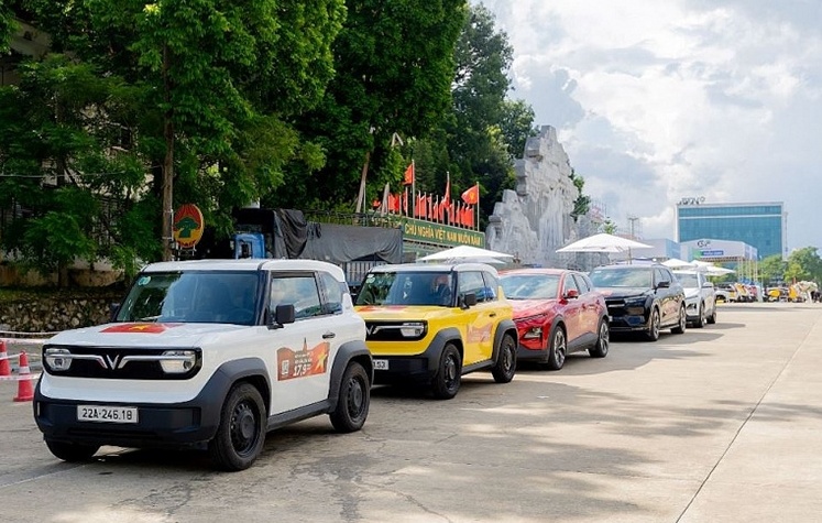 VinFast VF 3 - Dễ mua, dễ lái, “chân ái” cho người mua ô tô lần đầu