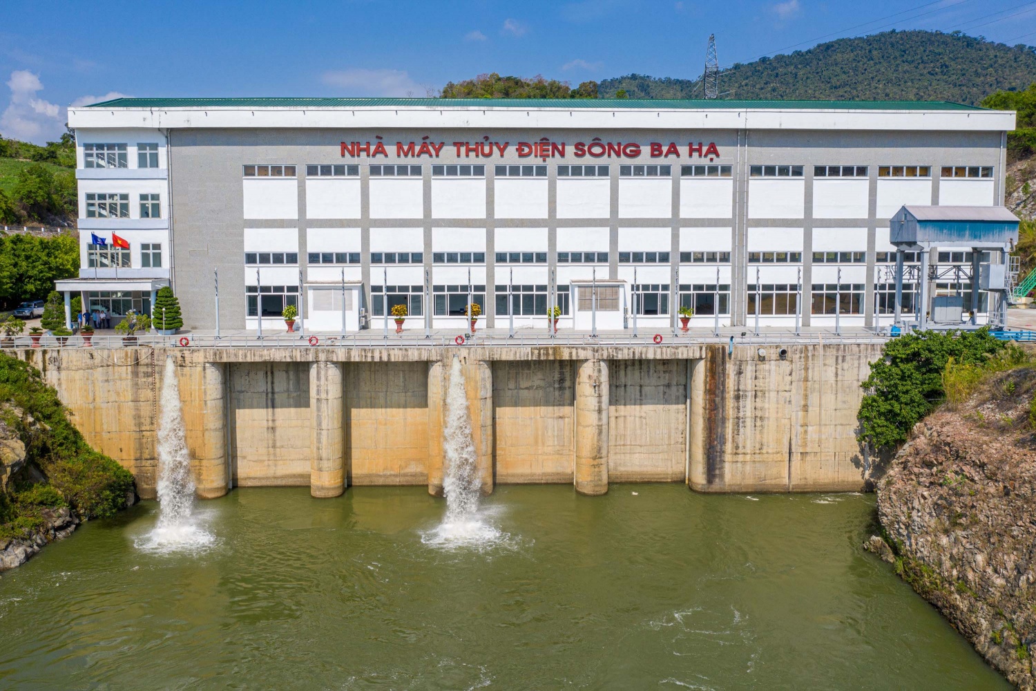 Lũ vượt lịch sử, Thủy điện Sông Ba Hạ khẩn trương vận hành điều tiết