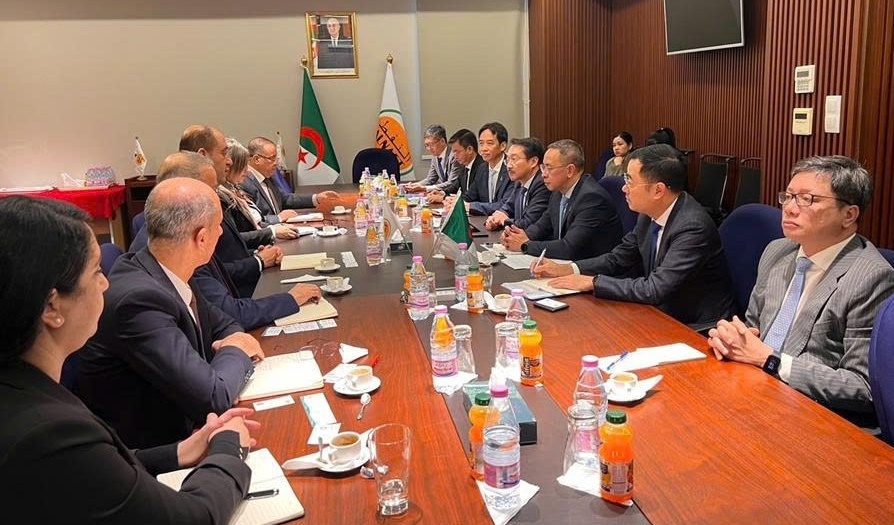 Petrovietnam làm việc với Cục Quản lý thẩm định và tối ưu tài nguyên Dầu khí Algeria
