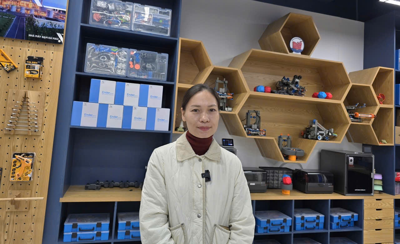 Học sinh Trường THPT chuyên Lam Sơn chủ động “mở khóa” phòng STEM Học sinh Trường THPT chuyên Lam Sơn chủ động “mở khóa” phòng STEM