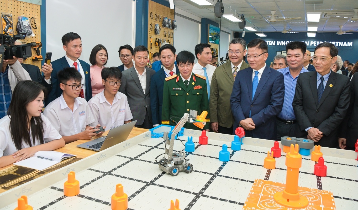 Món quà đặc biệt của Petrovietnam